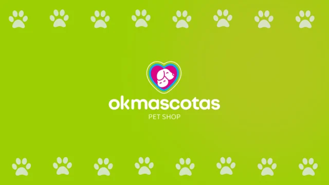 Logo de Ok Mascotas Pet Shop en Cali, con un perro y un gato dentro de un corazón sobre un fondo verde.