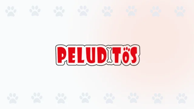 Logo de Peluditos, centro veterinario en Cali, en letras rojas y blancas.