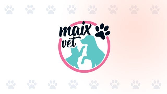 Logo de Veterinarios Maix sobre un fondo decorativo con huellas de mascota para PubliPet